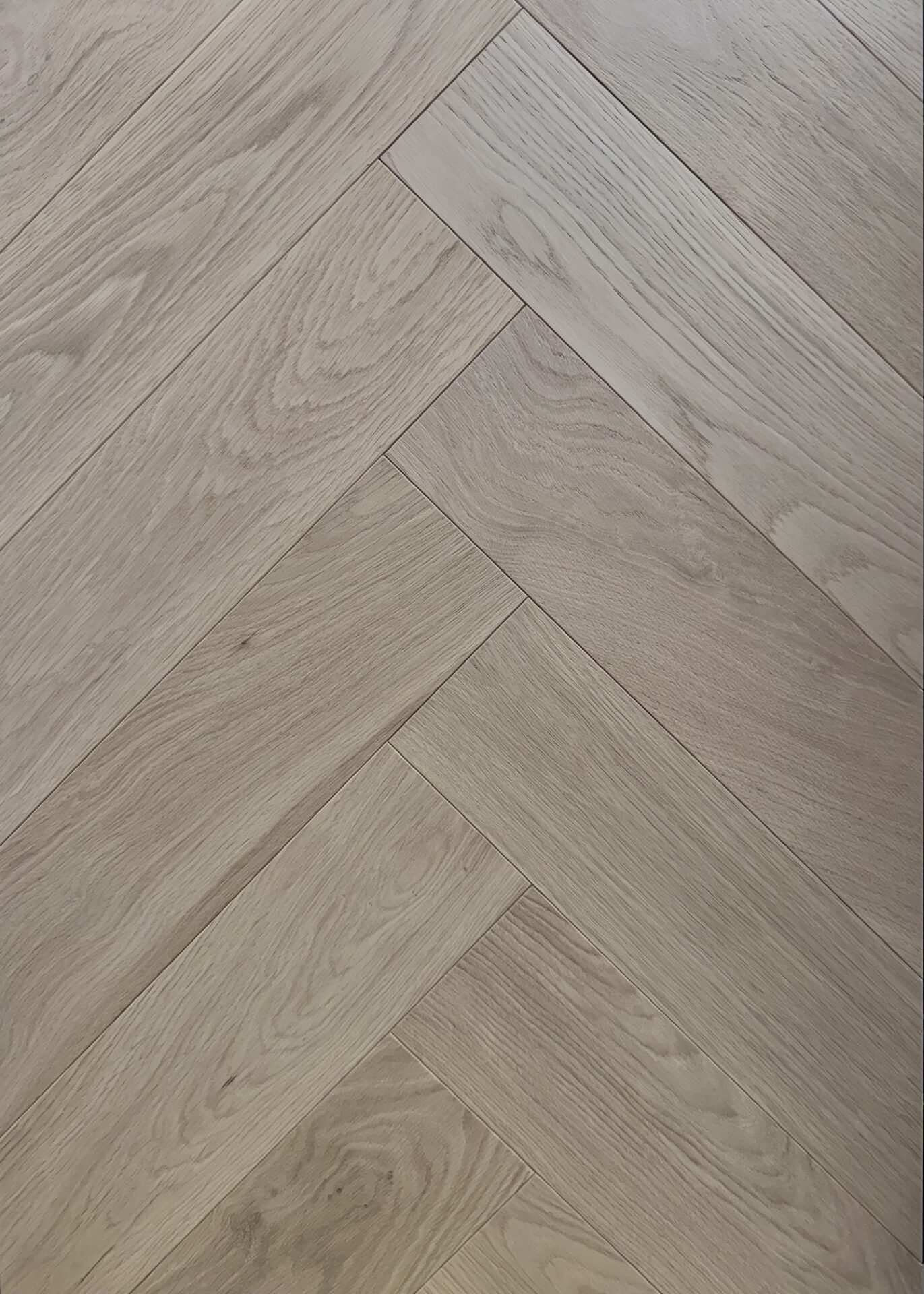 Invisible Herringbone