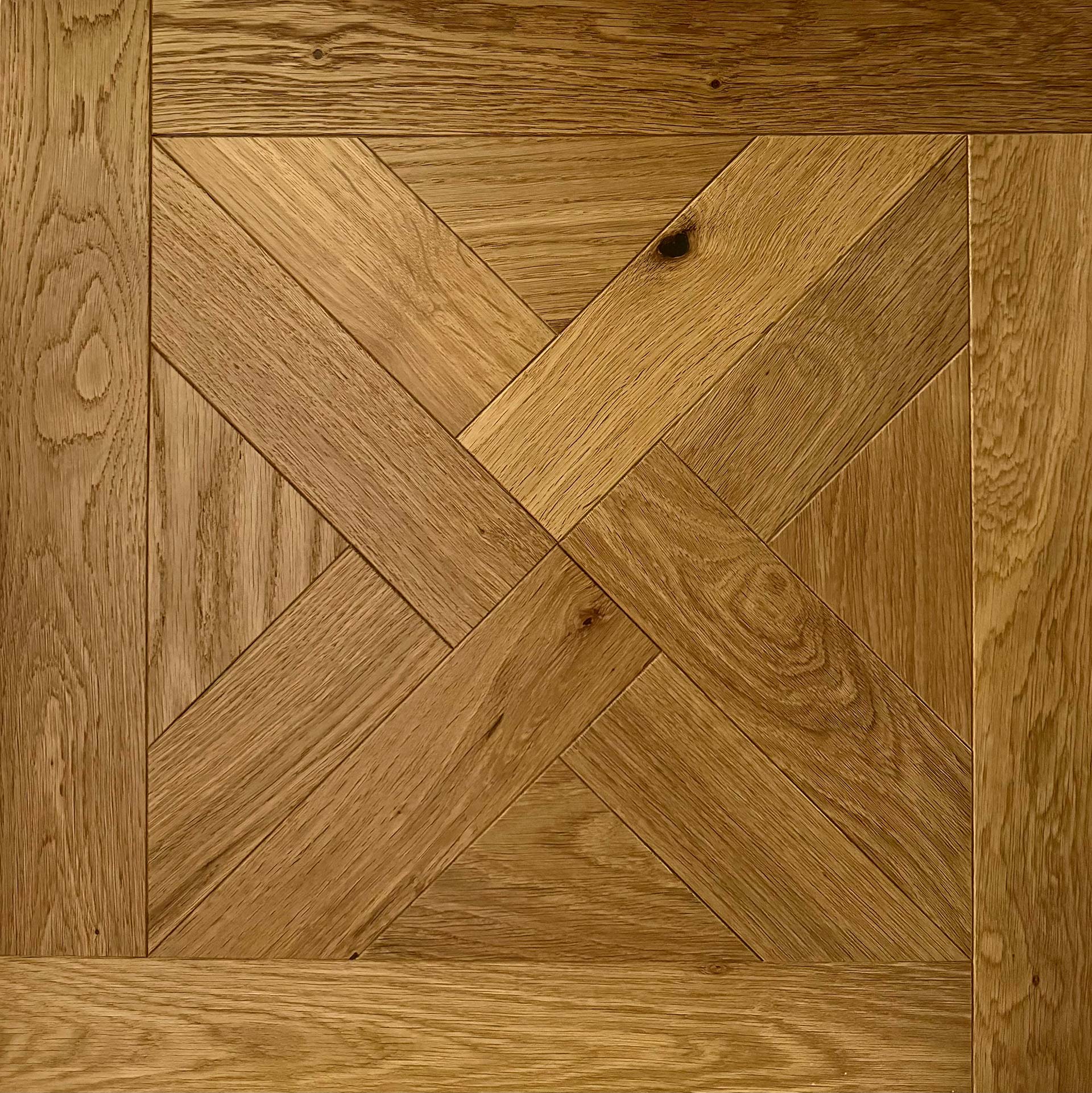 Crossframe Panel